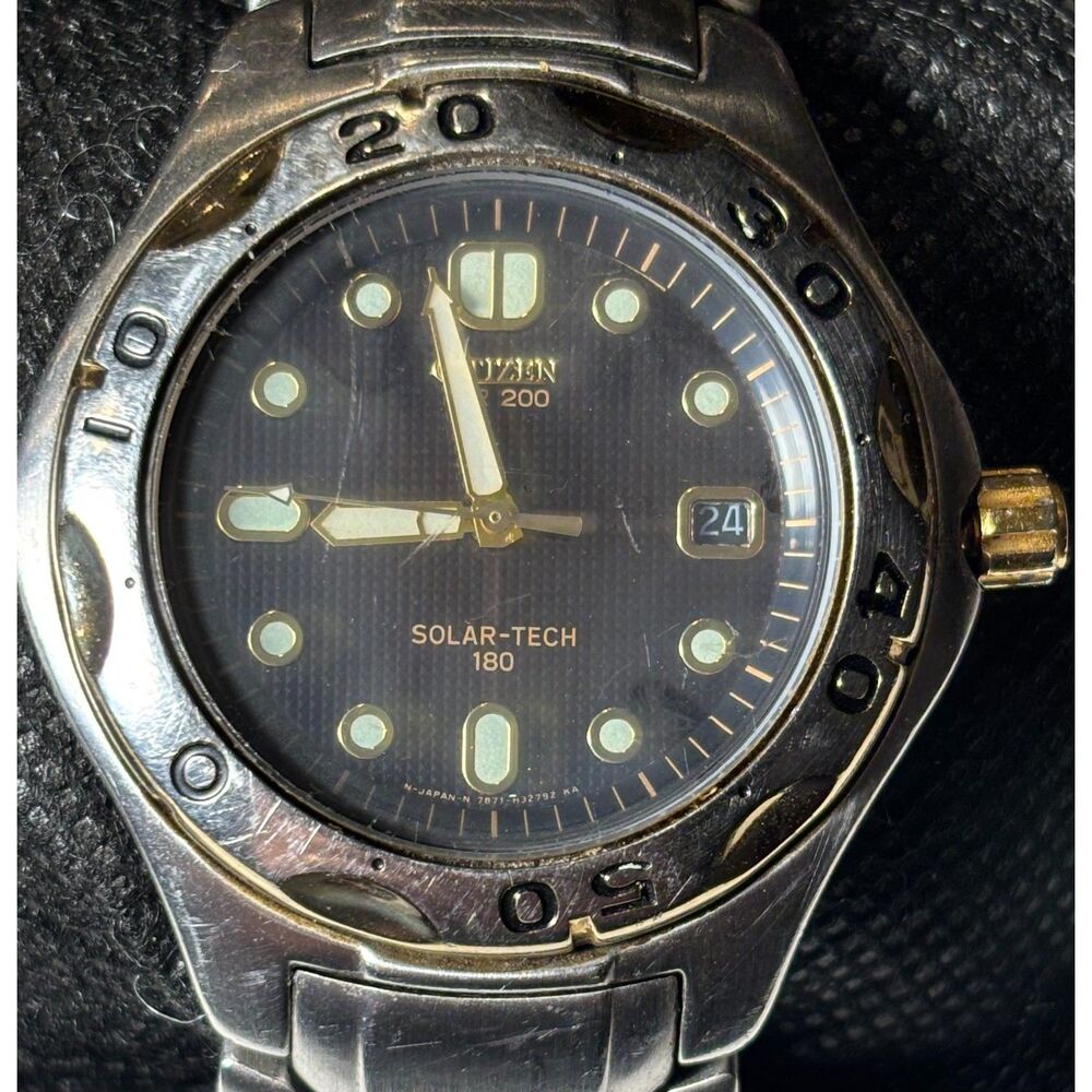Citizen Eco-Drive Solar-Tech 180 Men's Diver Watch (7871).